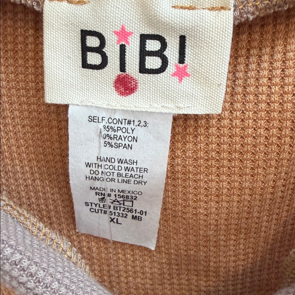 BiBi Color-block Knit Top - Picture 3 of 4